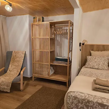 Sea View 7 Chg Family *